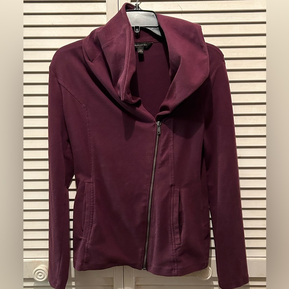 Banana Republic Asymmetrical Zip-Up Purple Sweater Size XS - EUC
